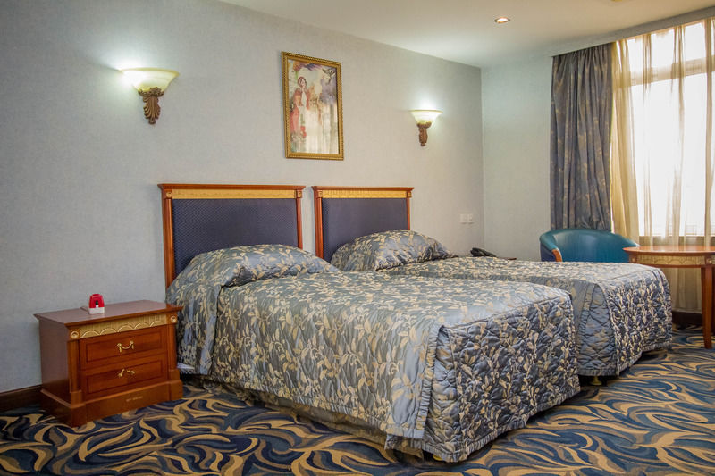 City Royal Resort Hotel Kyambogo  Exterior photo